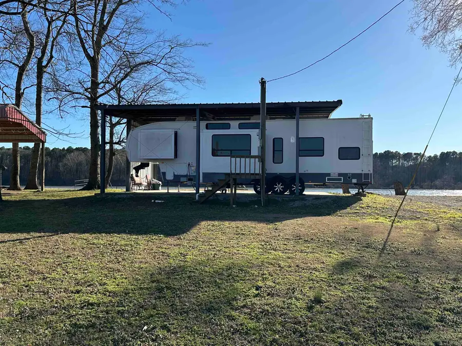 715 ARNOLD LN, Savannah, TN 38372-6528 - Image #2