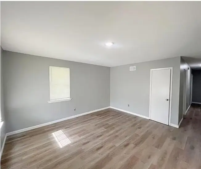 996 N CLAYBROOK ST, Memphis, TN 38107 - Image #3