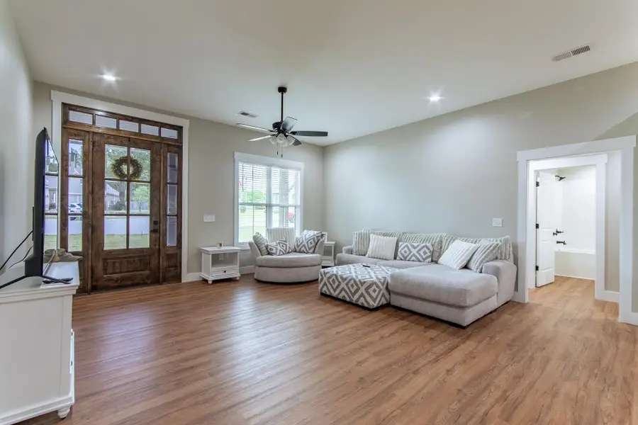 50 MELROSE CV, Savannah, TN 38372 - Image #3