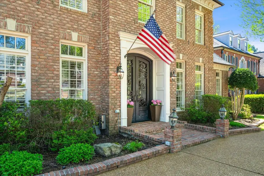 3270 KENNEY DR, Germantown, TN 38139 - Image #2