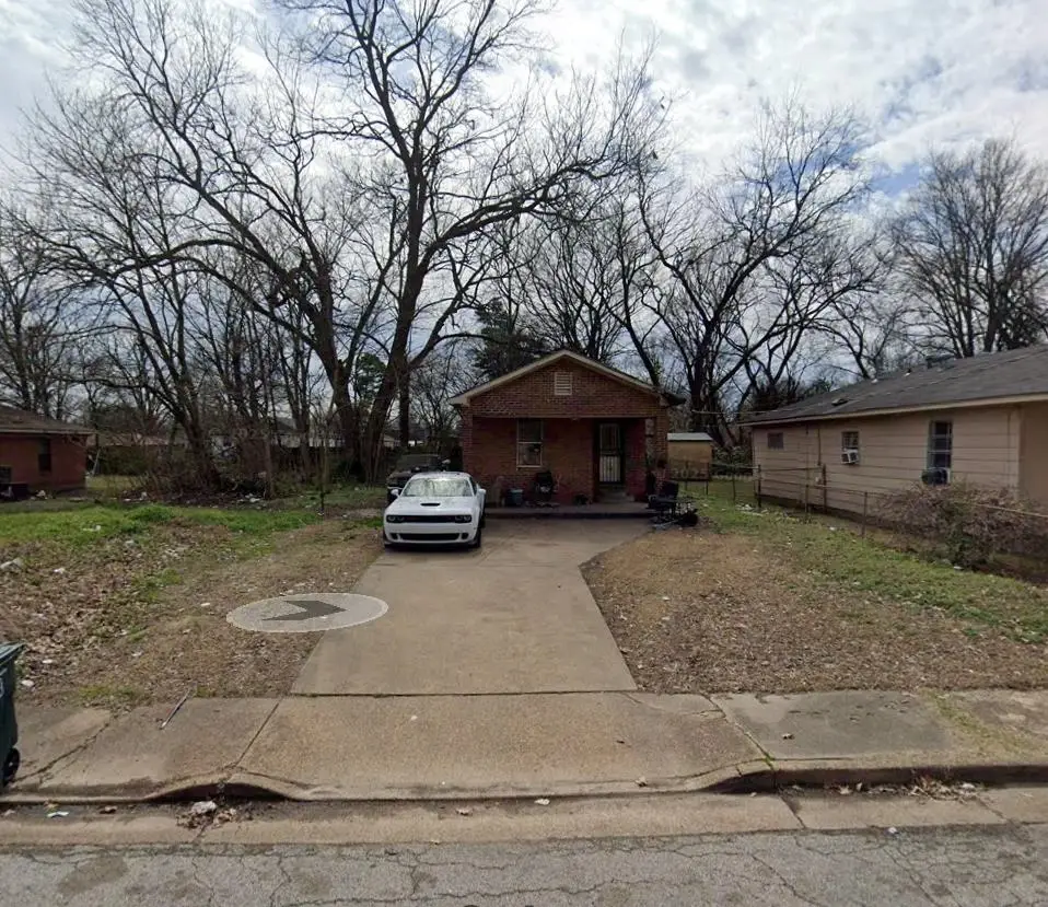 2227 CLAYTON AVE, Memphis, TN 38108 - Image #1