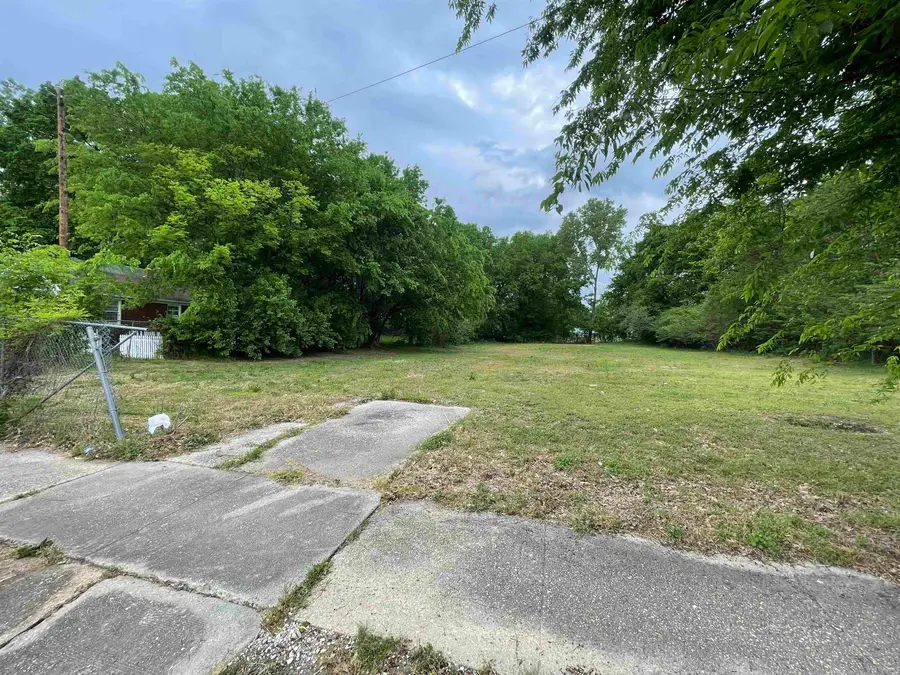 226 CHELSEA AVE, Memphis, TN 38107 - Image #2