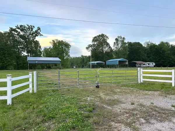 220 CONNIE BETH LN, Savannah, TN 38372