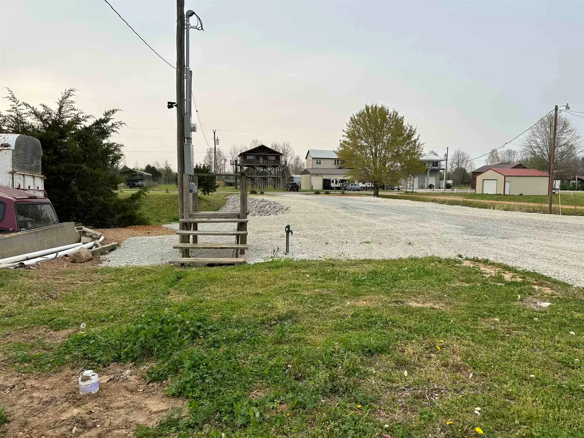 2700 CATFISH LN, Crump, TN 38327 - Image #1