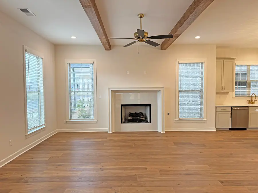 525 VALLEY FORGE LN, Rossville, TN 38066 - Image #2