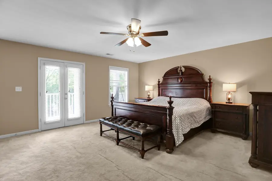 1379 ISLAND TOWN DR, Memphis, TN 38103 - Image #2