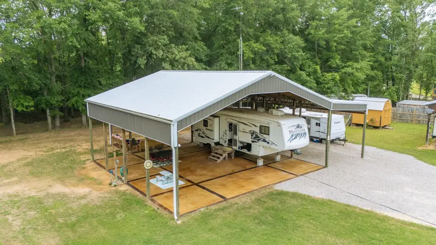 205 BYNUM TERRY WAY, Savannah, TN 38372 - Image #2