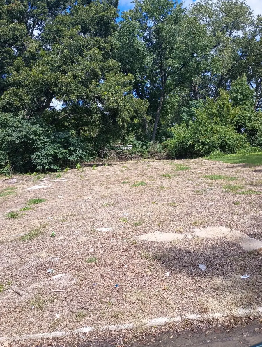 2292 HUNTER AVE, Memphis, TN 38108 - Image #3