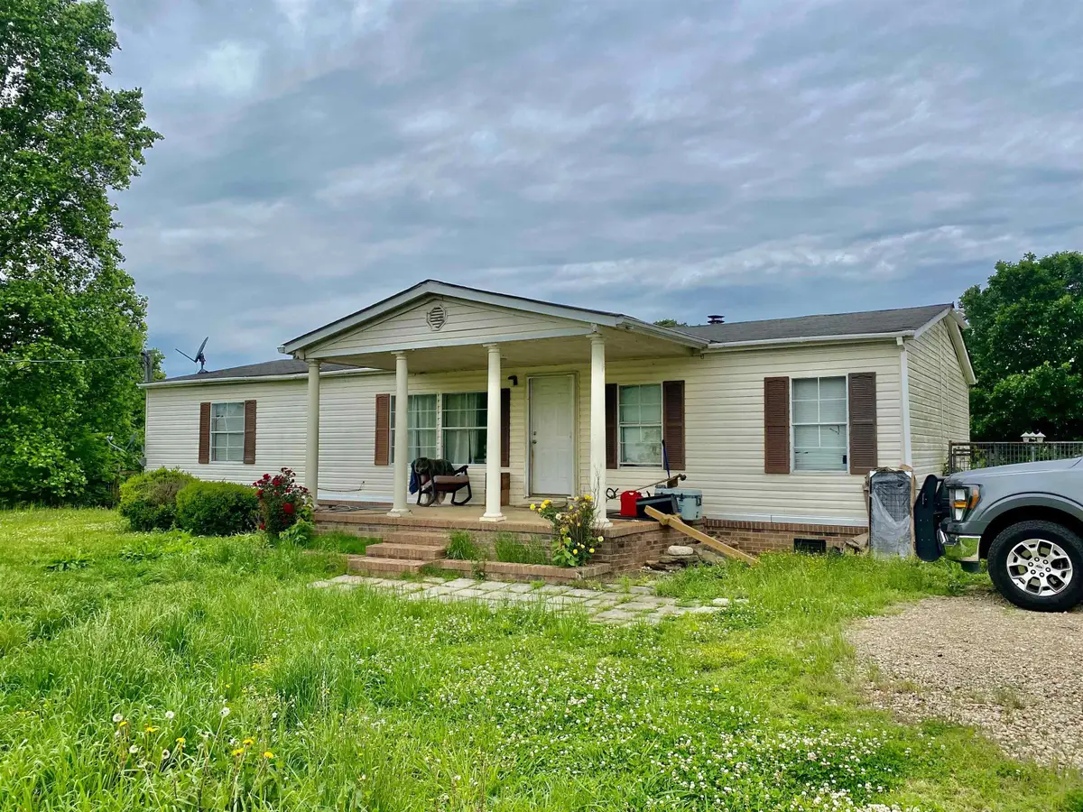 10895 18 HWY S, Bolivar, TN 38008-3633 - Image #1