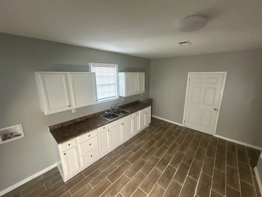 1492 N TREZEVANT ST, Memphis, TN 38108 - Image #2