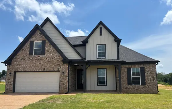 200 HUGHETTA ST, Oakland, TN 38060