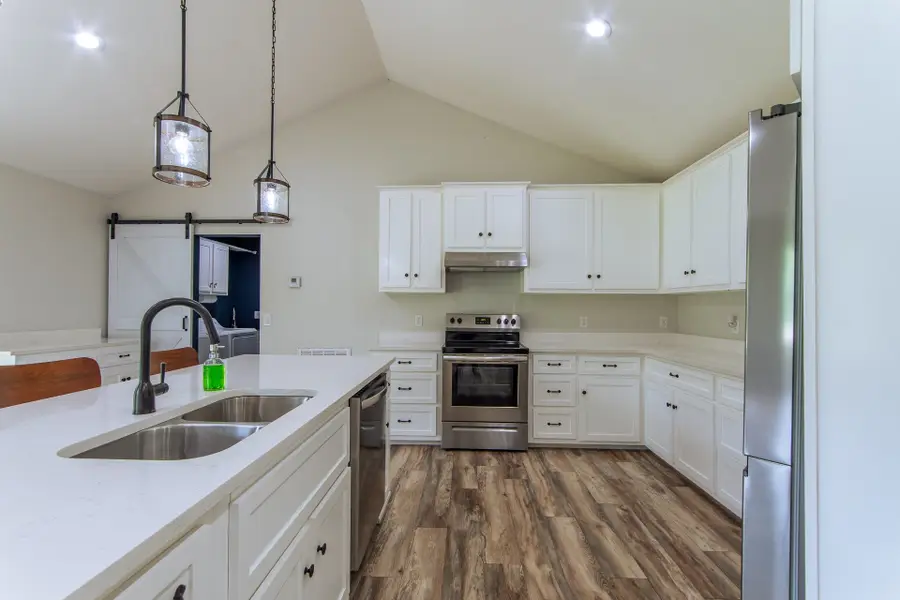 55 COLUMBUS LN, Adamsville, TN 38310 - Image #3