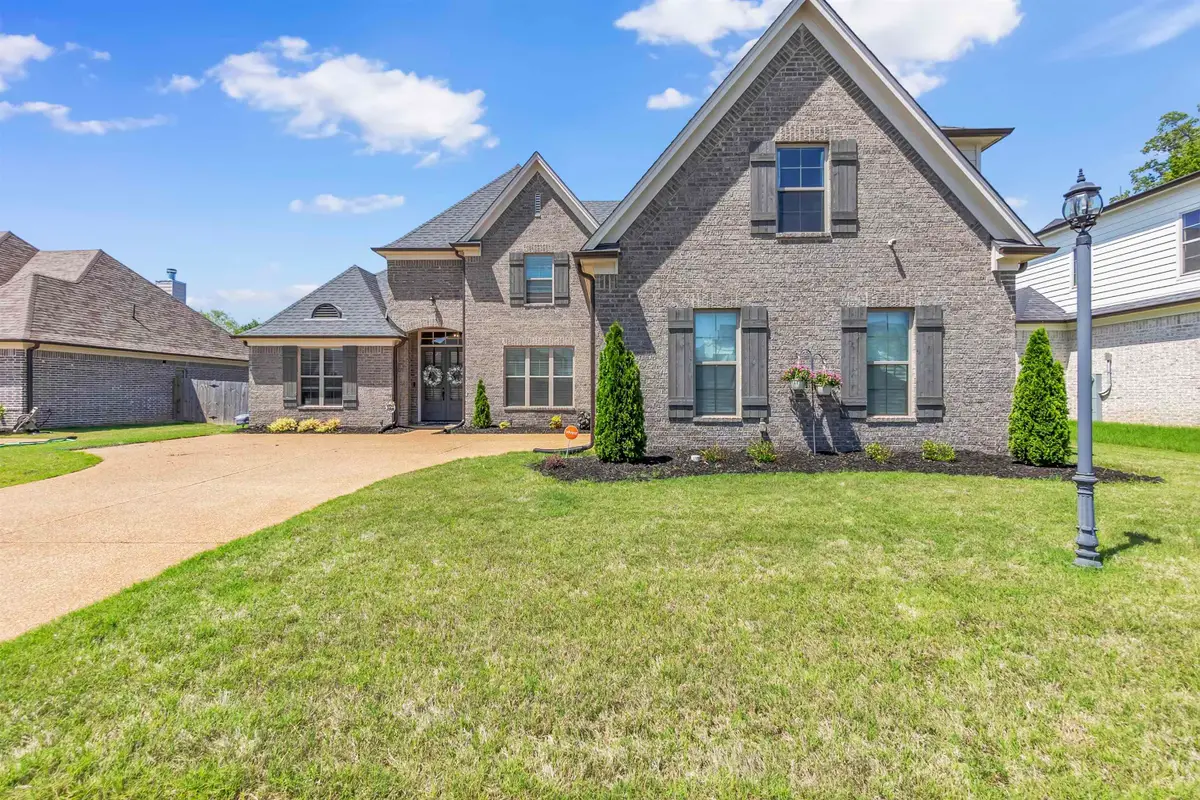 9730 WOODLAND FOX LN N, Cordova, TN 38018 - Image #1