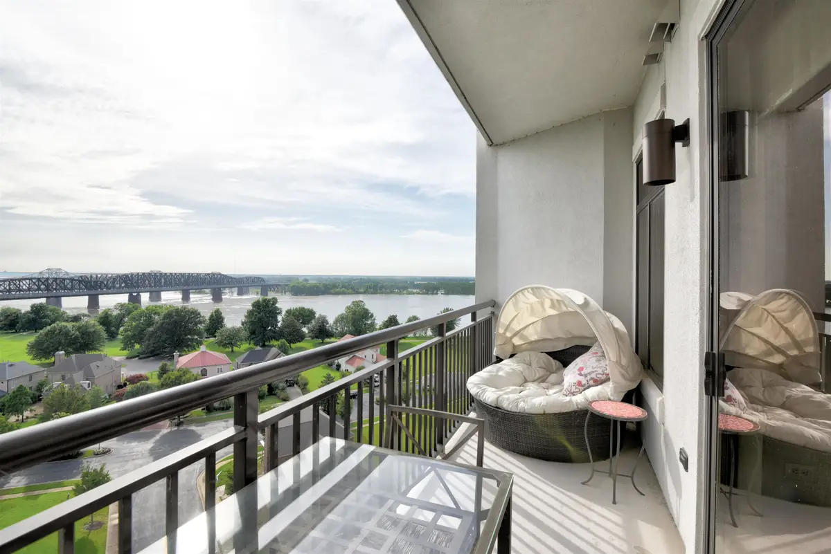 717 RIVERSIDE DR #904, Memphis, TN 38103 - Image #1