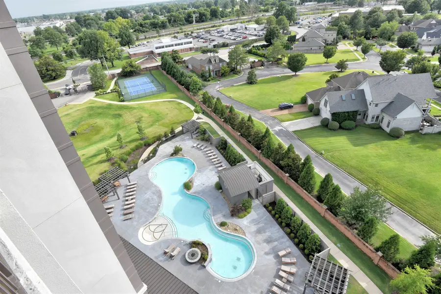 717 RIVERSIDE DR #904, Memphis, TN 38103 - Image #3