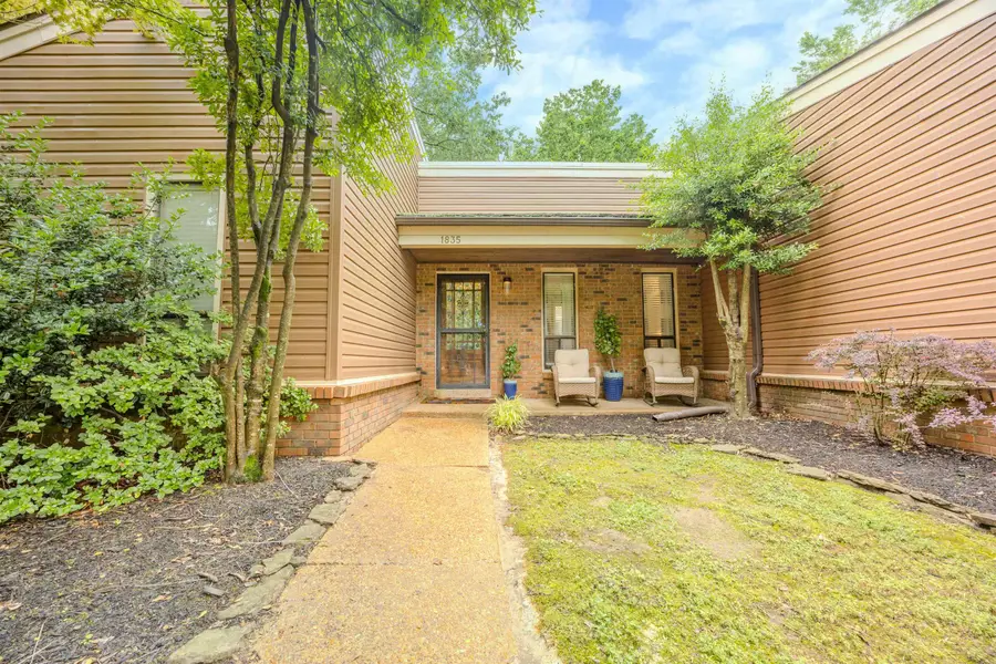 1835 BRIERBROOK RD, Germantown, TN 38138 - #2