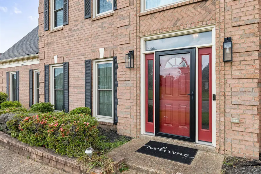 9054 CHIMNEYROCK BLVD, Cordova, TN 38016 - Image #3