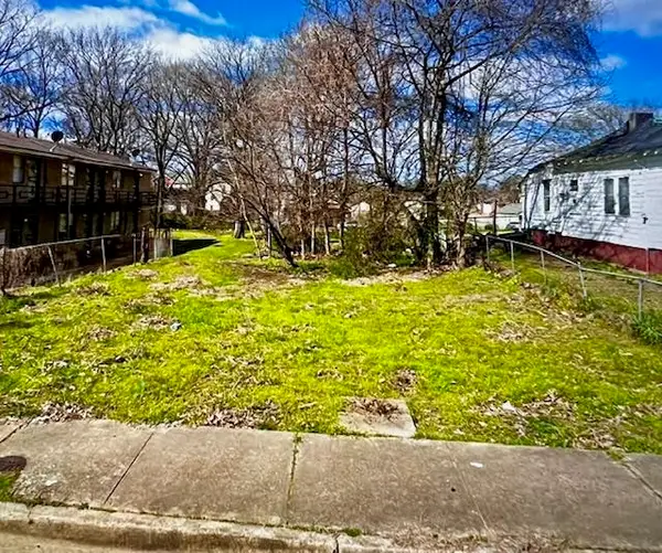 1631 MONSARRAT ST, Memphis, TN 38109