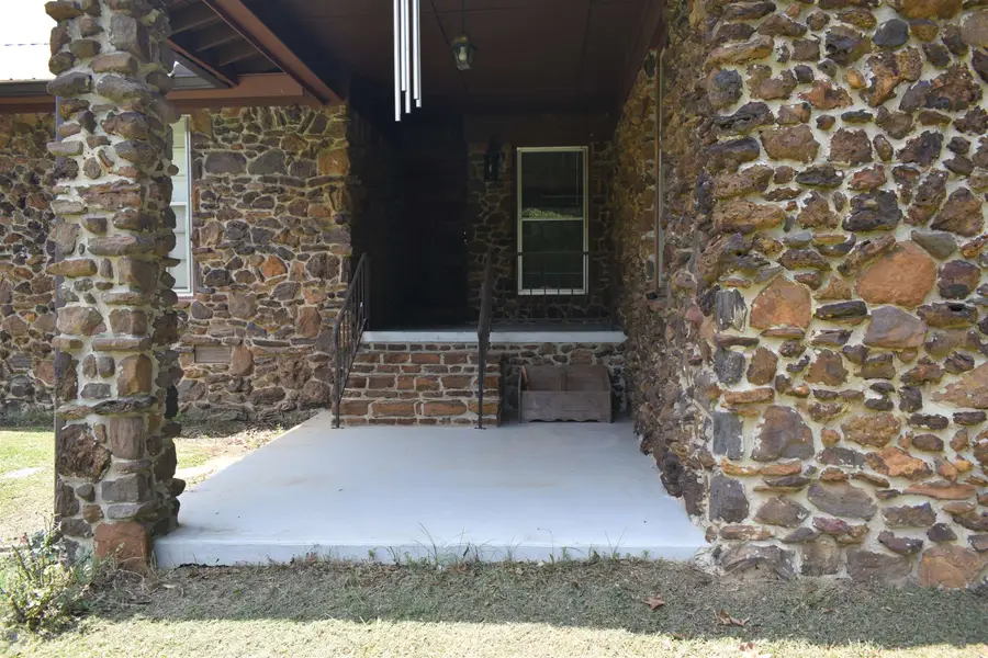 111 KISER LN, Selmer, TN 38375 - Image #2