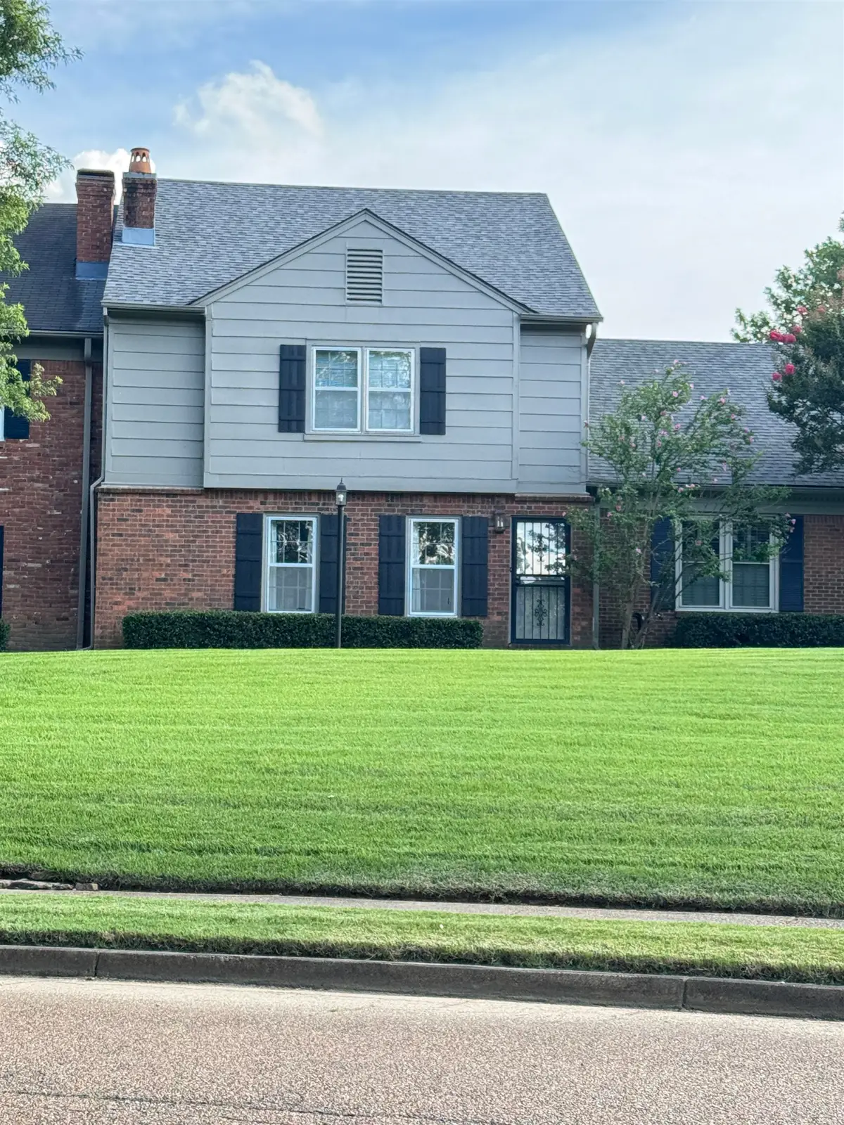 7024 COUNTRY RD, Germantown, TN 38138 - Image #1