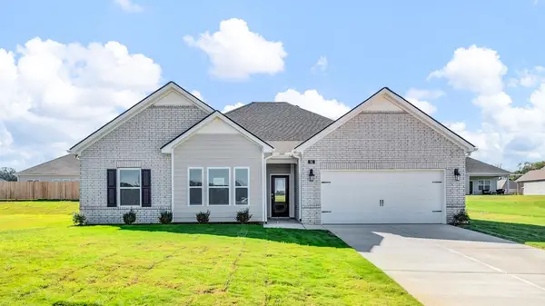 65 BURR OAK CV, Oakland, TN 38060