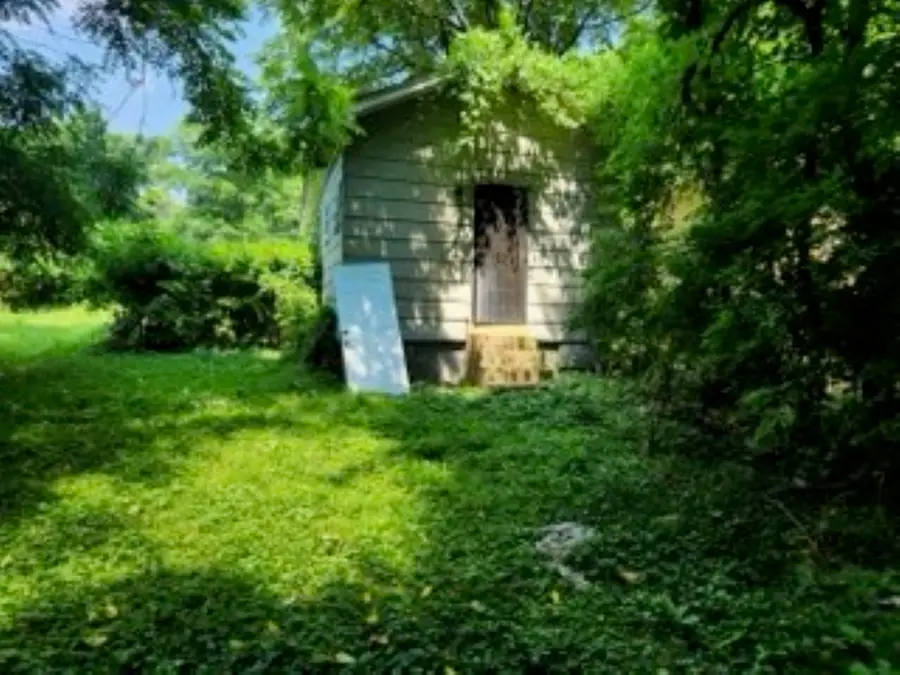 834 CROCKETT ST, Memphis, TN 38107 - Image #2