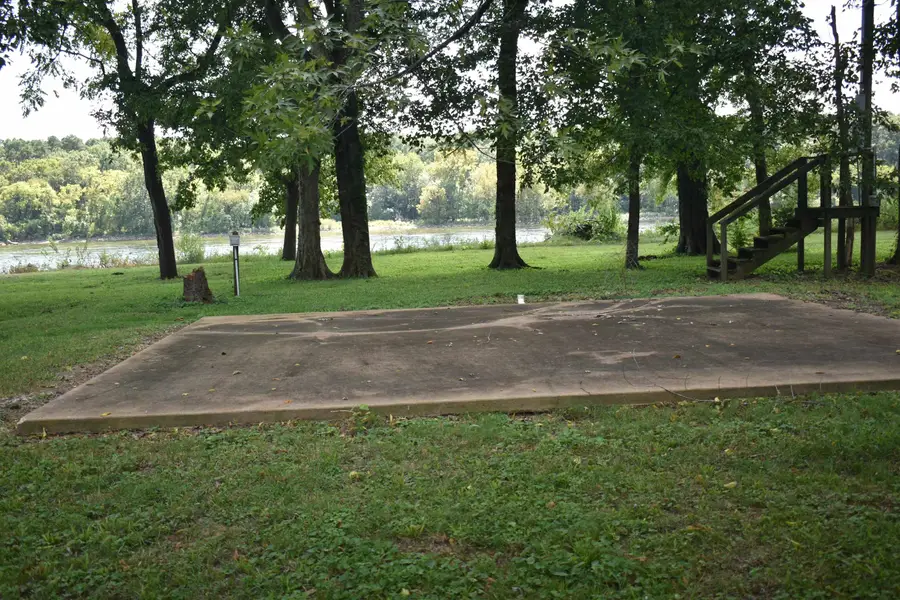 415 ARNOLD LN, Savannah, TN 38326 - Image #3