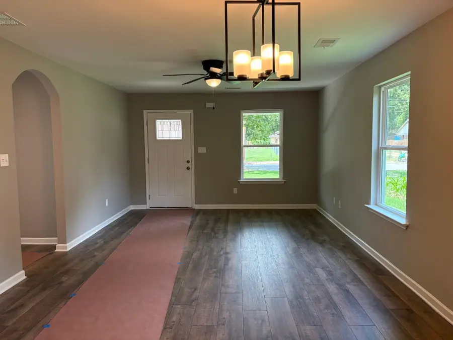 3701 WHITTIER RD, Memphis, TN 38108 - Image #2