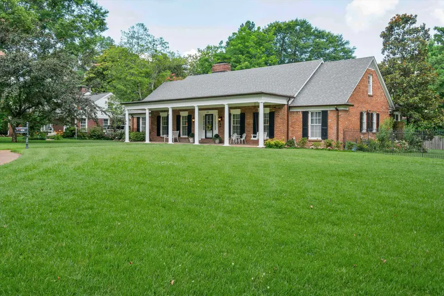 2236 CROSS DR, Memphis, TN 38112 - Image #2