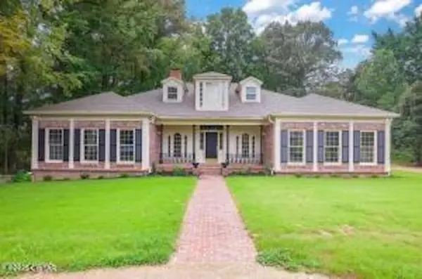 33 NATCHEZ PL, Jackson, TN 38301-3106