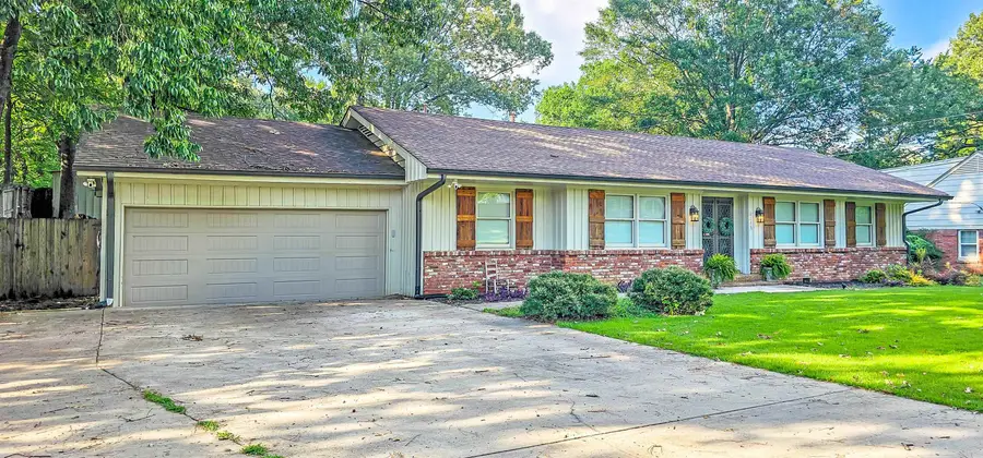 6818 GREAT OAKS RD, Germantown, TN 38138 - Image #3