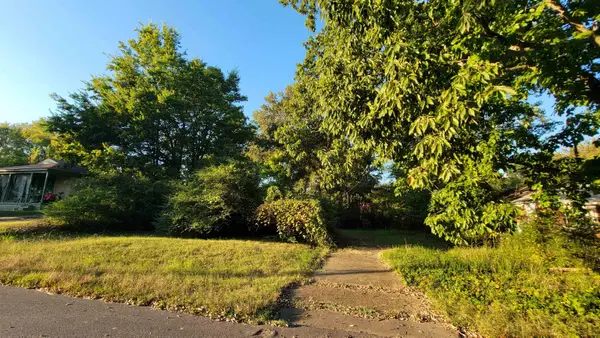 120 DOVER ST, Memphis, TN 38106