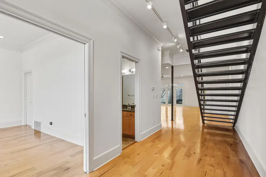 555 S FRONT ST S, Memphis, TN 38103 - Image #3