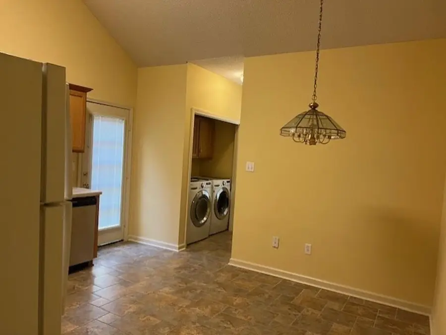 596 W ASHLEY GLEN CIR, Cordova, TN 38018 - Image #3