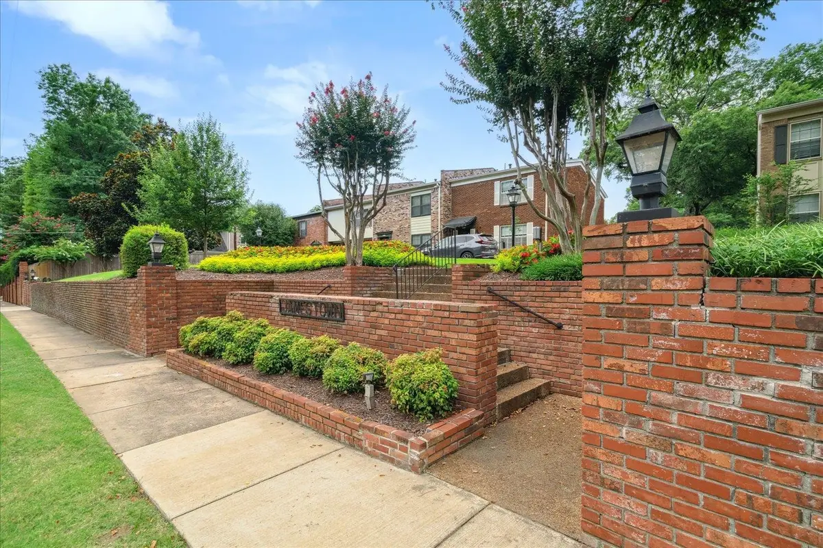 435 N HIGHLAND ST #2, Memphis, TN 38122 - Image #1