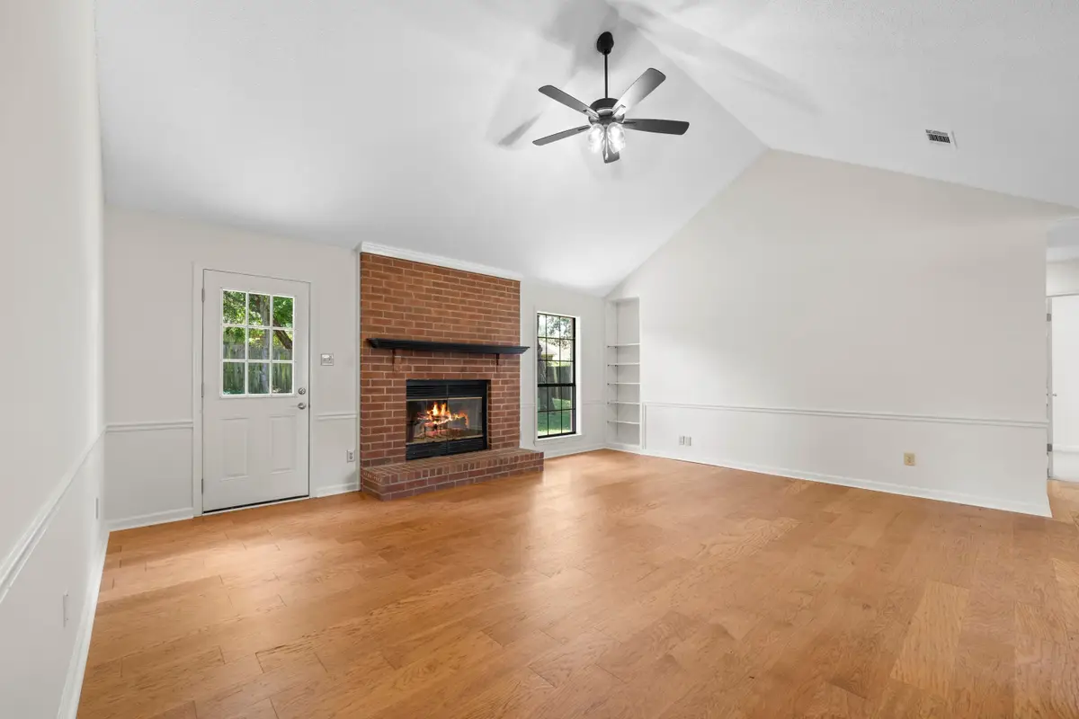 6337 EASTBRIER DR, Bartlett, TN 38135 - Image #1