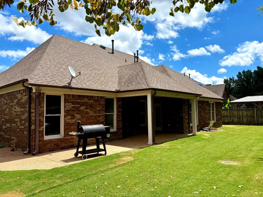 12097 BROOKS VILLAGE DR, Arlington, TN 38002 - Image #2