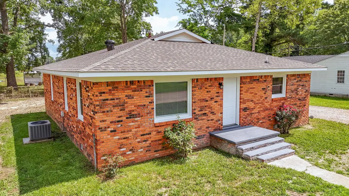 25 NORTHCUTT ST, Savannah, TN 38372-2886 - Image #1