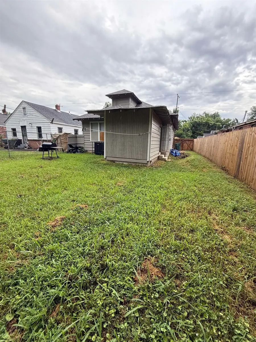 1453 N MERTON ST, Memphis, TN 38108 - Image #2