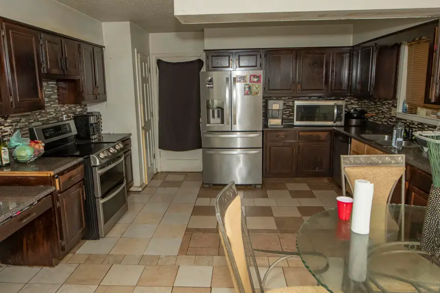 6846 GILFORD DR, Memphis, TN 38141 - Image #3