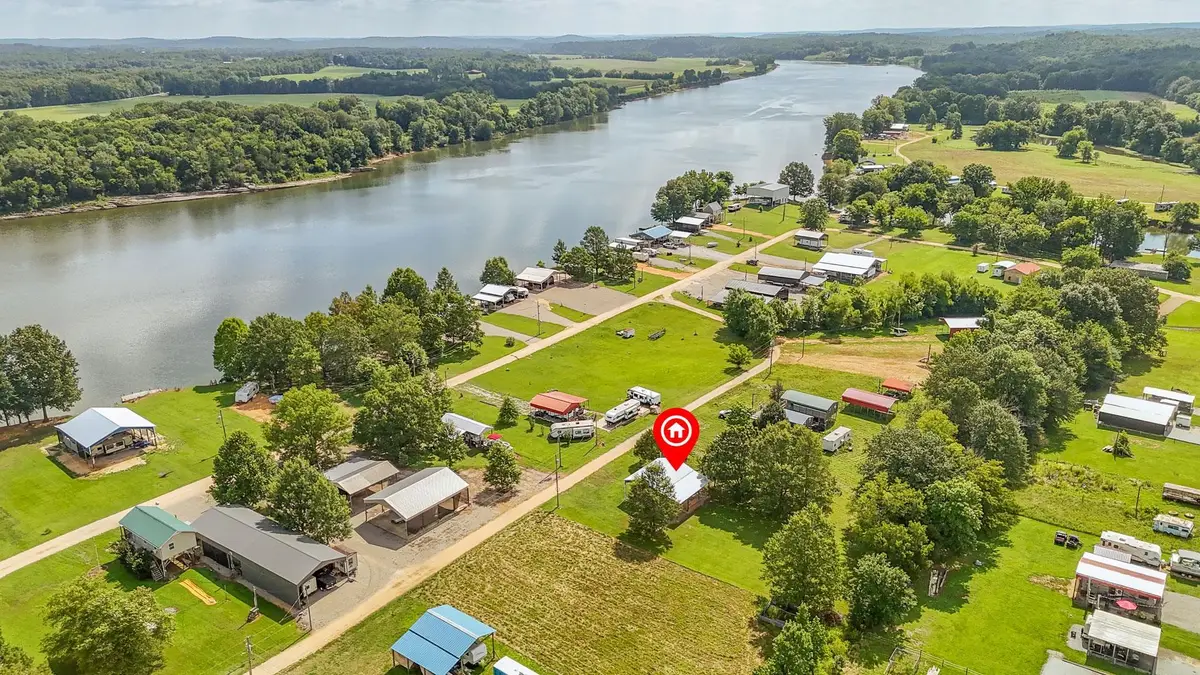 56 SHIRLEY TERRY LOOP, Savannah, TN 38372 - Image #1