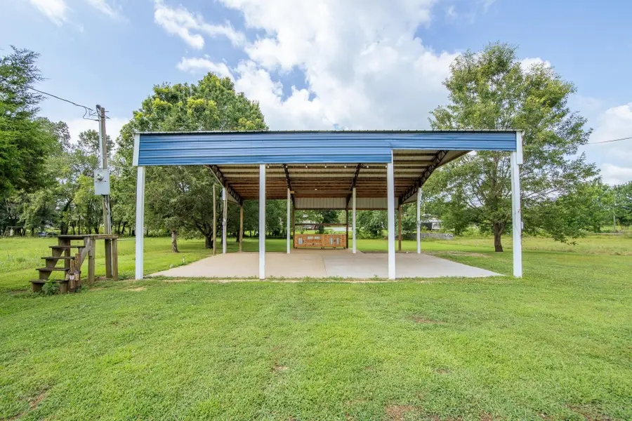 56 SHIRLEY TERRY LOOP, Savannah, TN 38372 - Image #2