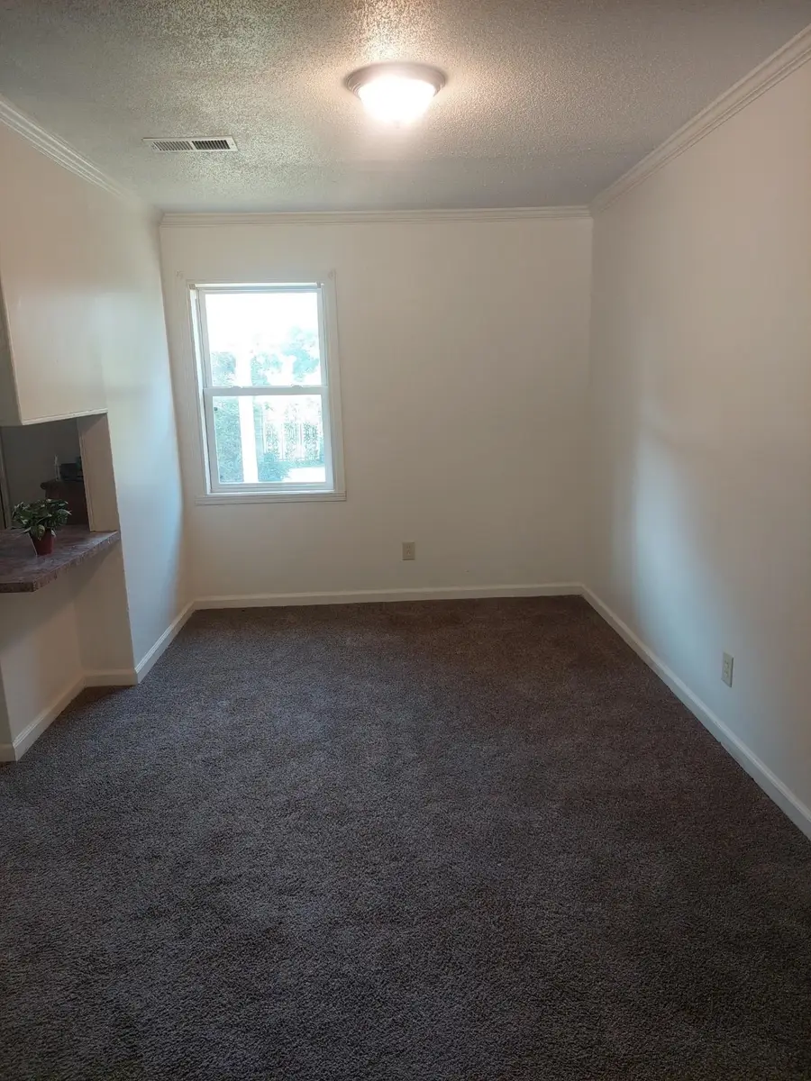 668 WESTVIEW RD, Memphis, TN 38109 - Image #3