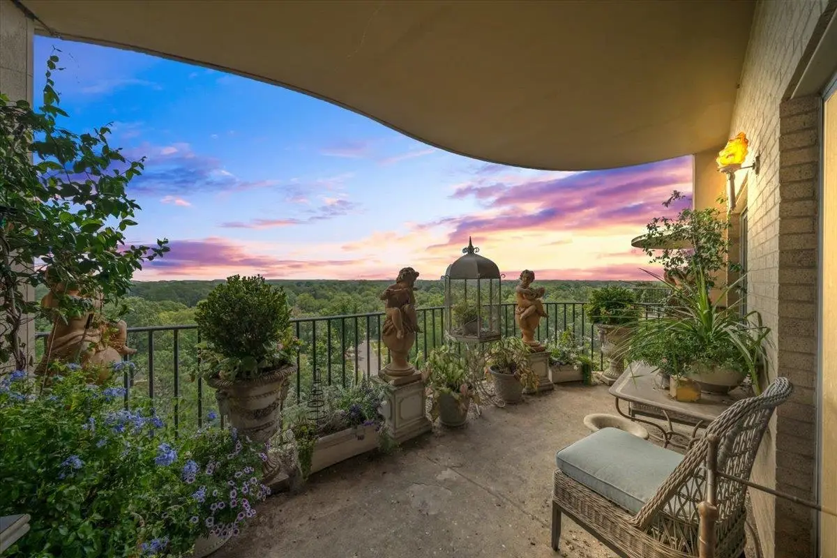 475 N HIGHLAND AVE #12A B, Memphis, TN 38122 - Image #1