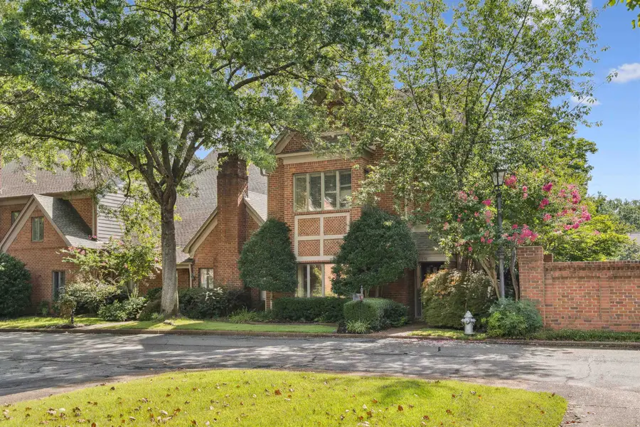 478 W RACQUET CLUB  PLACE DR, Memphis, TN 38117 - Image #2
