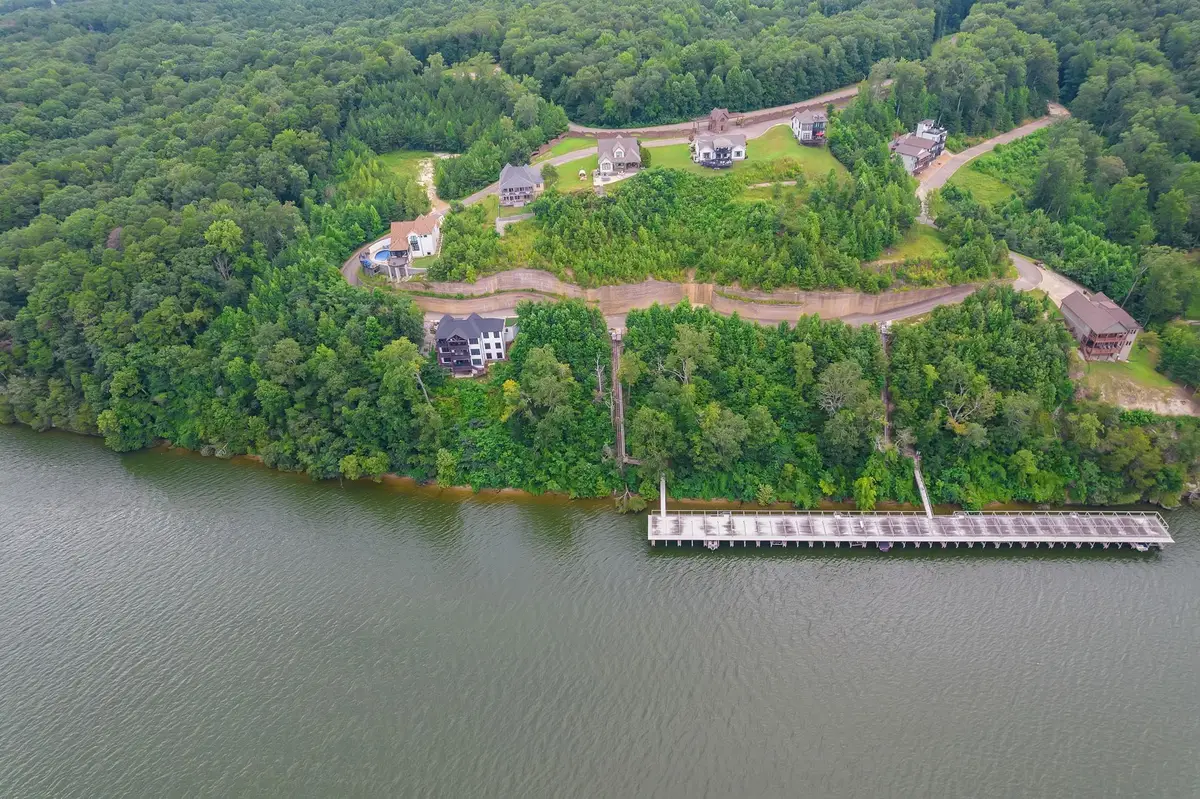 6 HIGH POINTE DR, Savannah, TN 38401-4159 - Image #1