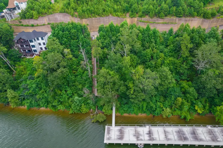 6 HIGH POINTE DR, Savannah, TN 38401-4159 - Image #3