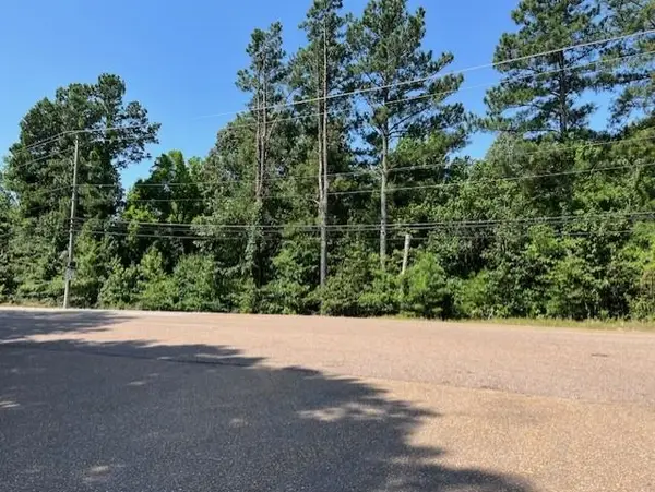 3977 CANADA RD, Lakeland, TN 38002