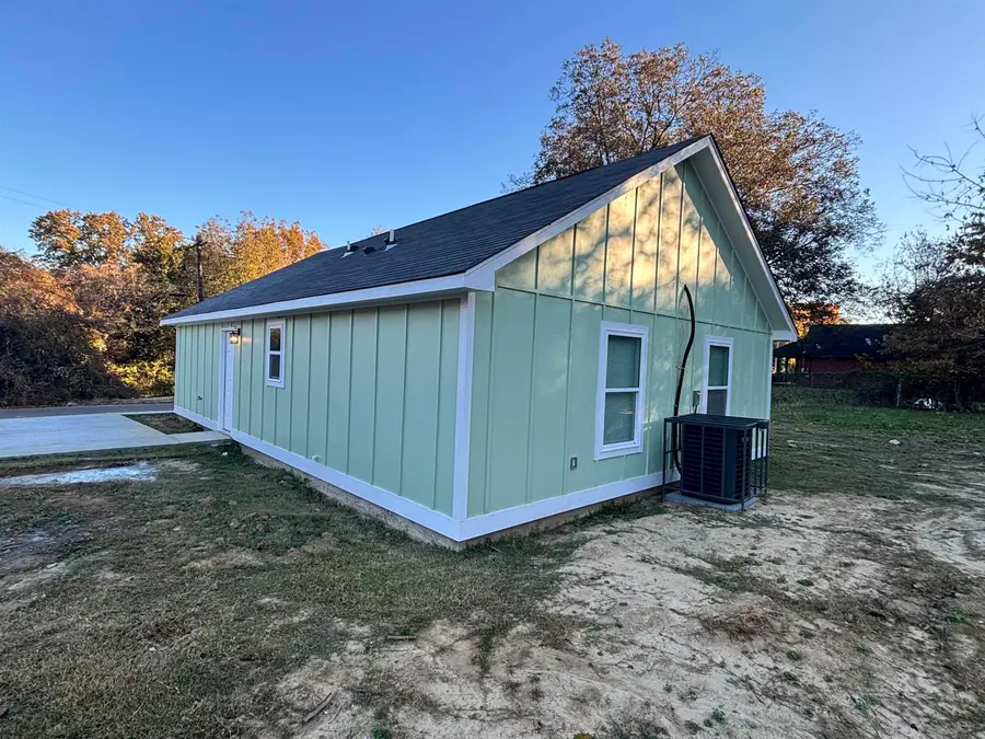 581 GILLEAS RD, Memphis, TN 38109 - Image #3