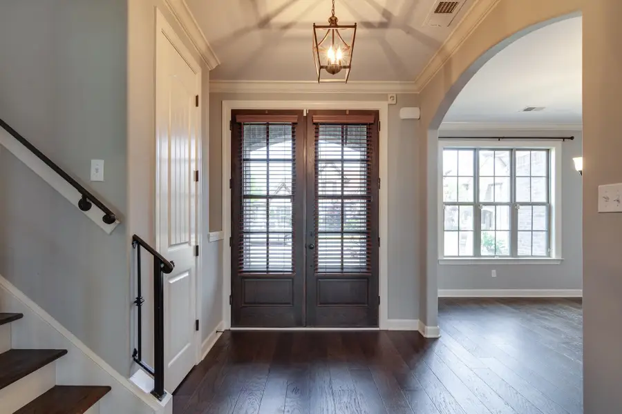 9565 GRAYS SONG DR, Cordova, TN 38018 - Image #2